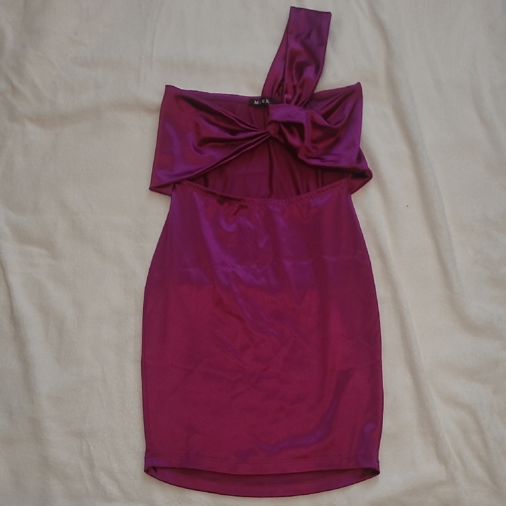 MEEK One-Shoulder Magenta Dress